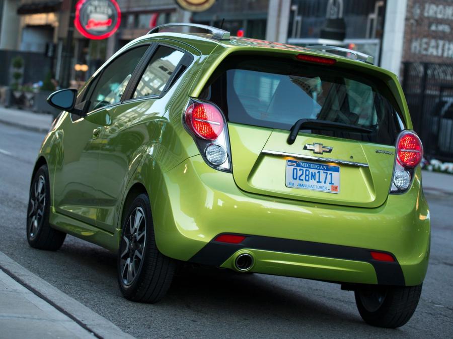  Chevrolet Spark 2012 года  (US) (фото 5 из 16)
